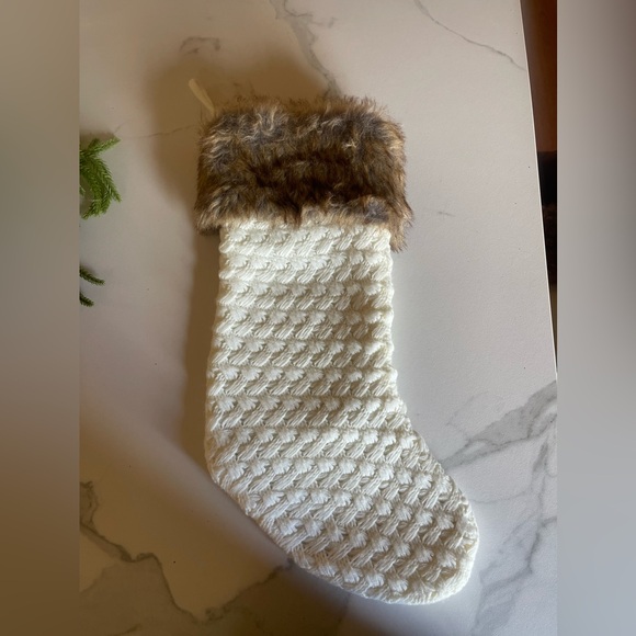 2 Sweater and fur Christmas stockings - Picture 4 of 4